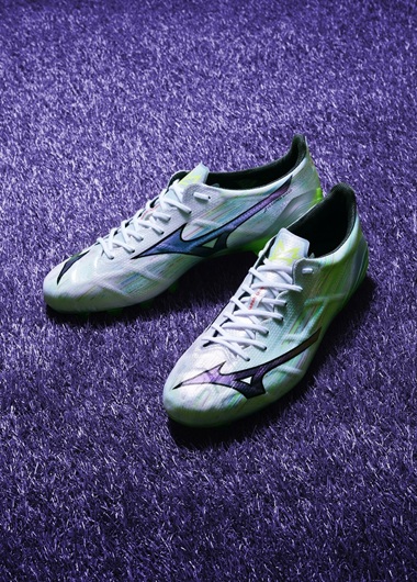 Mizuno Alpha II